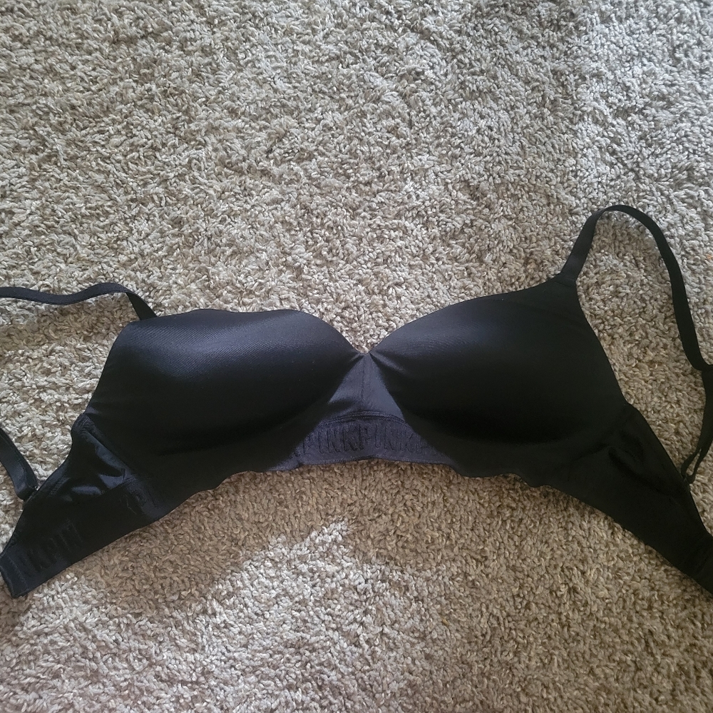 36D black bra
